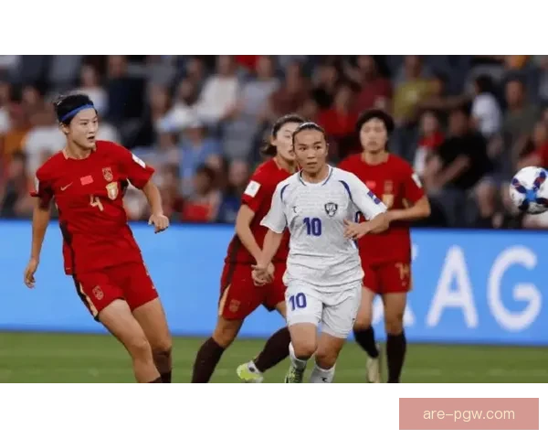 剑桥联女足不敌伦敦蜜蜂女足遭遇失利 三球差距展现两队实力差距